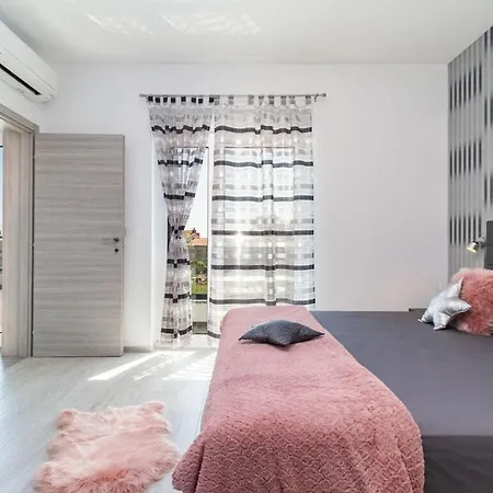 Ella Comfortable Villa *